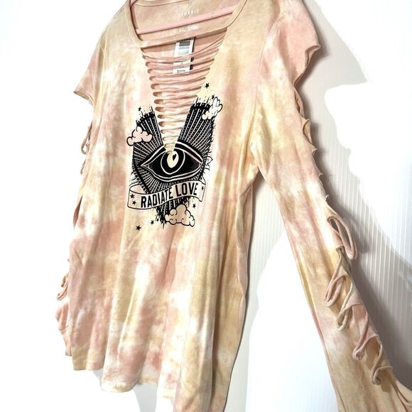 Torrid 1X 14 / 16 Pink Tie Dye Radiate Love Punk Slash Tattoo Tee T Shirt NWT - Picture 3 of 10
